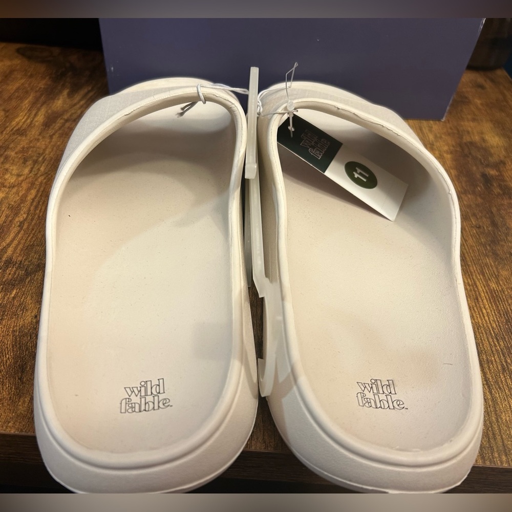 Wild Fable Womens Robbie Slide Sandals off white Size 11 New - Picture 3 of 4